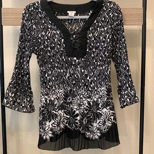 Pleated Blouse, Black and White, Medium
